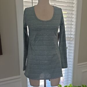 LuLaRoe Heathered Sage Green Scoop Neck Long Sleeve Top